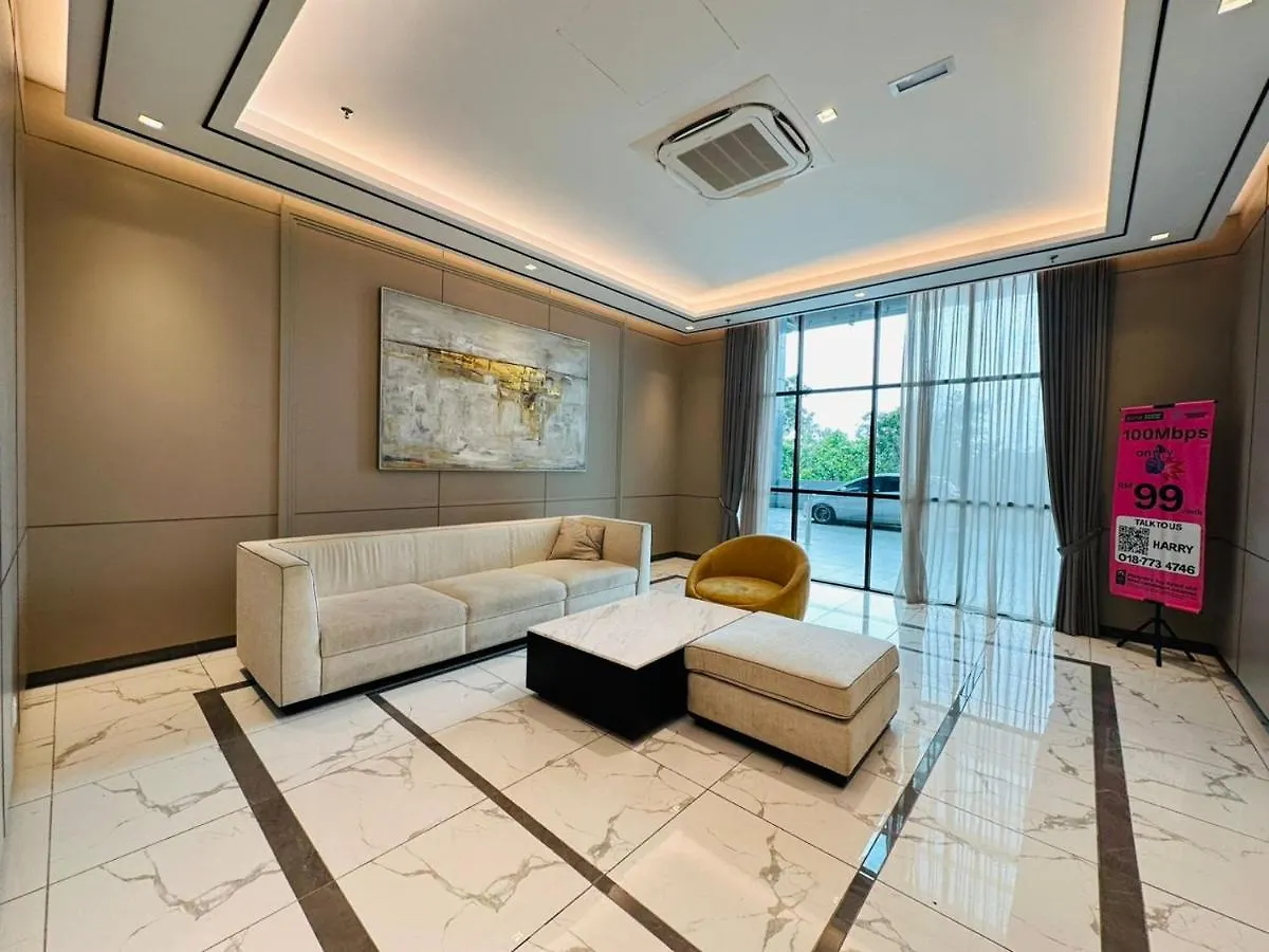 Peachy Poolview Paradise @ Paradigm Mall *10-12Pax Johor Bahru 0*,