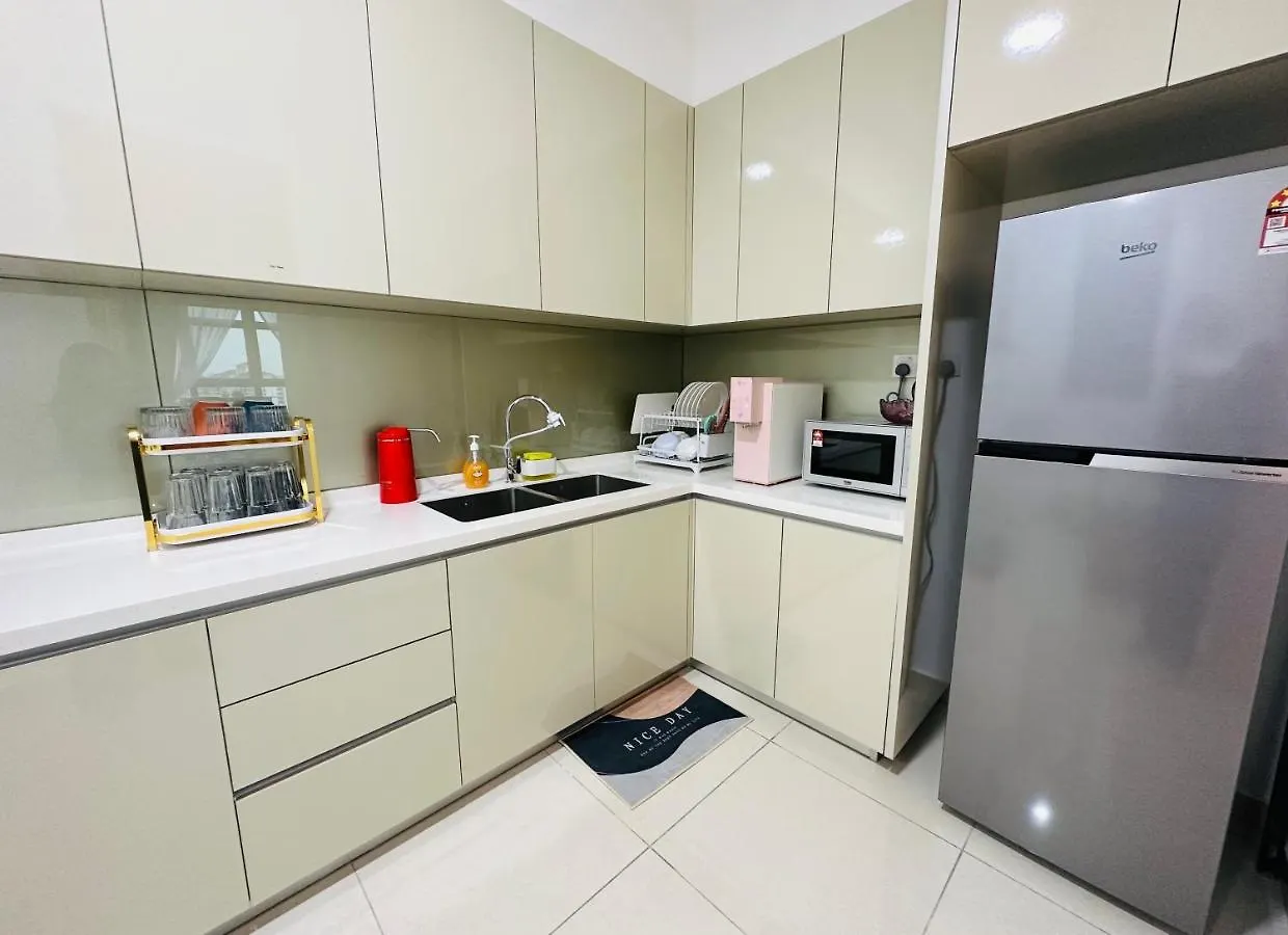 Peachy Poolview Paradise @ Paradigm Mall *10-12Pax Johor Bahru Appartement